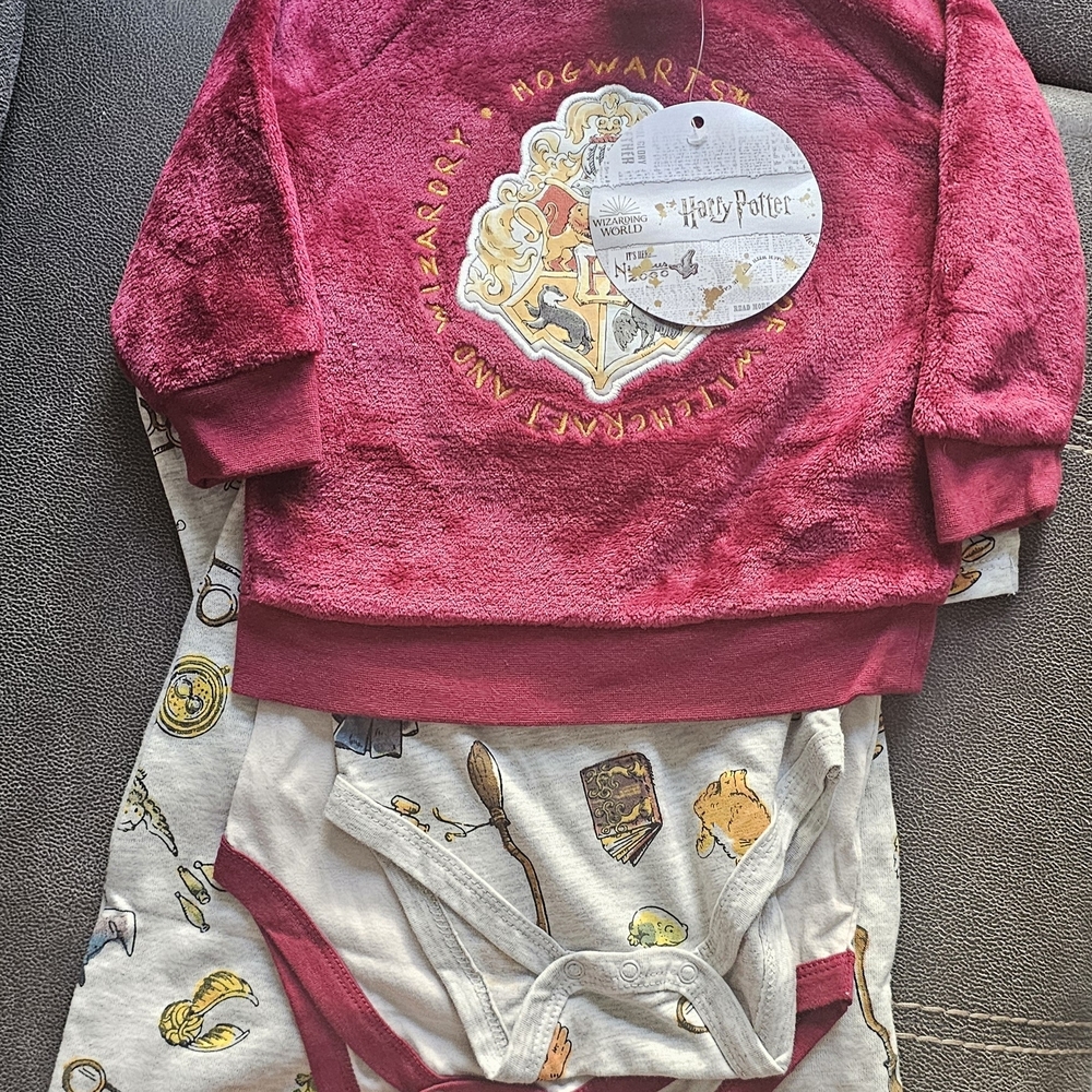Harry Potter Kids Matching Set - Red and Cream 4 piece Set